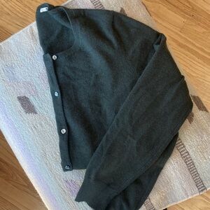 EUC Uniqlo 100% Cashmere Cardigan